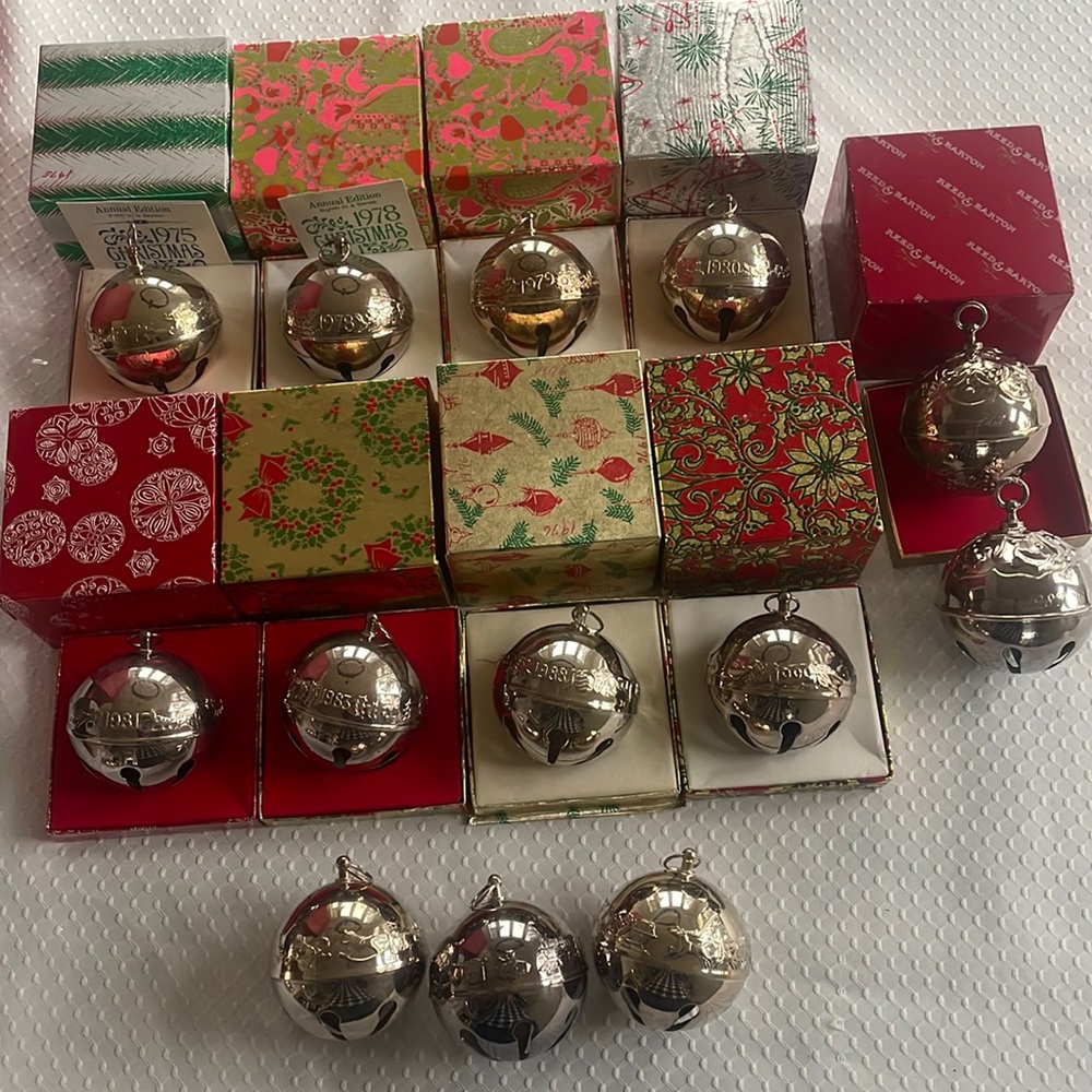 Mixed lot of Wallace annual silver bells and Reed & Barton silver bells- 13